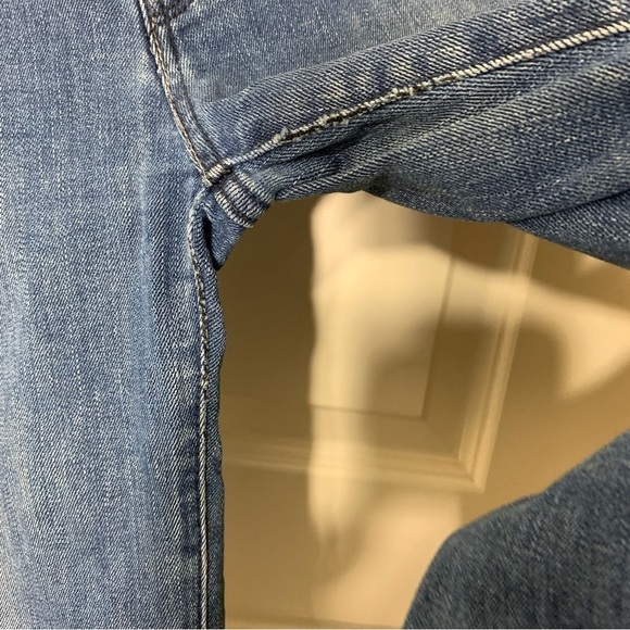LEVI'S Jegging Stretchy Med Wash Blue Low Rise Skinny Jeans Pants Size 28 X 30 - Picture 12 of 12